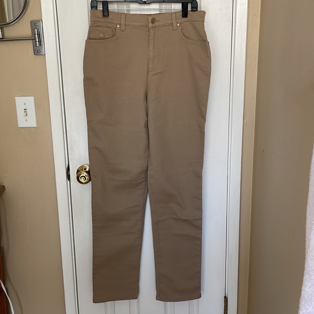 NWT Gloria Vanderbilt Women’s Jeans in Khaki Size 8 Long